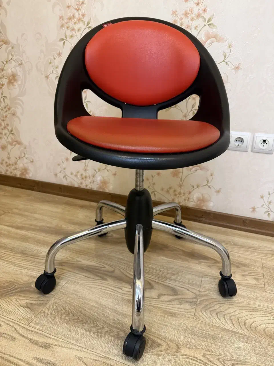 صندلی جک دار  مارک نیلپر|صندلی و نیمکت|تبریز, |دیوار