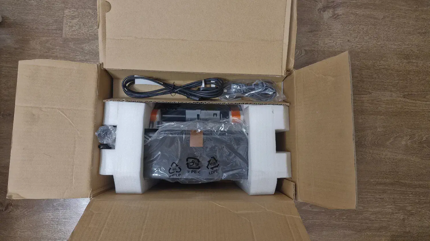 اسکنر EPSON DS/860 بایگانی دبیرخانه Sheetfed آکبند|قطعات و لوازم جانبی رایانه|تهران, فدک|دیوار