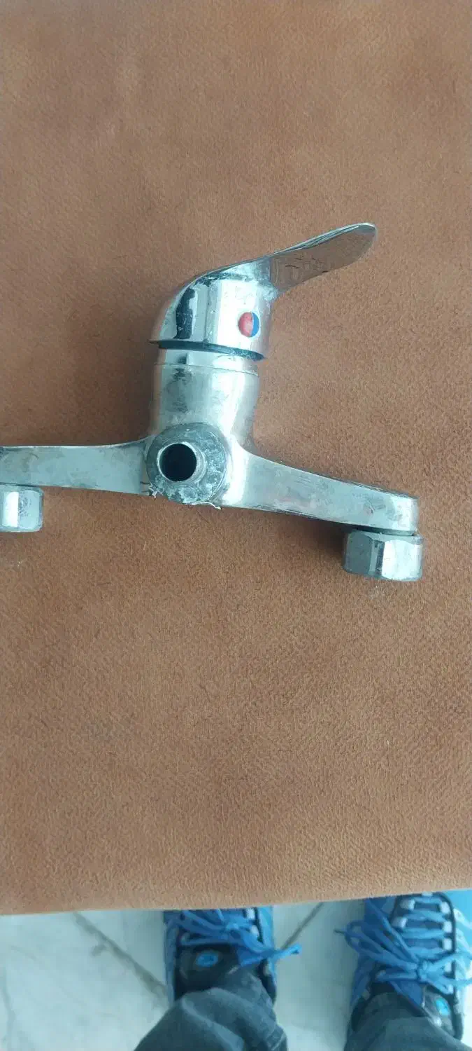 شیر اهرمی و یک عدد معمولی|لوازم سرویس بهداشتی|نیشابور, شهرک رسولی|دیوار