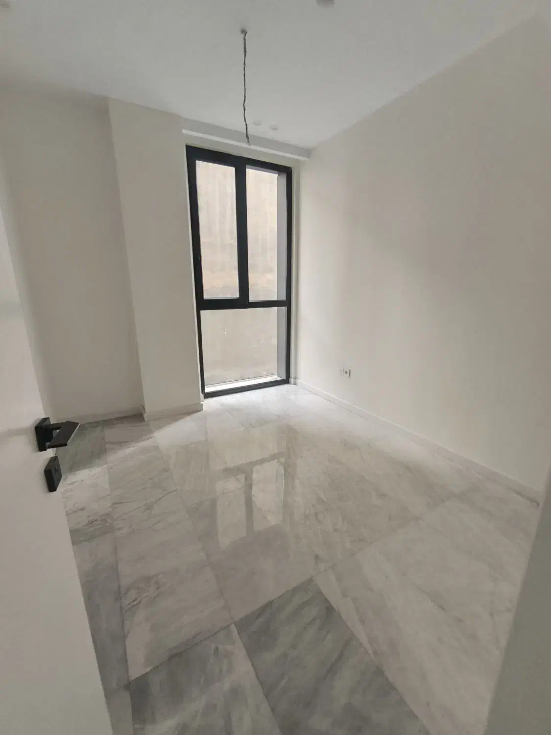 رهن کامل/نوساز/۹۵متر/بدون مشابه/فایل شخصی