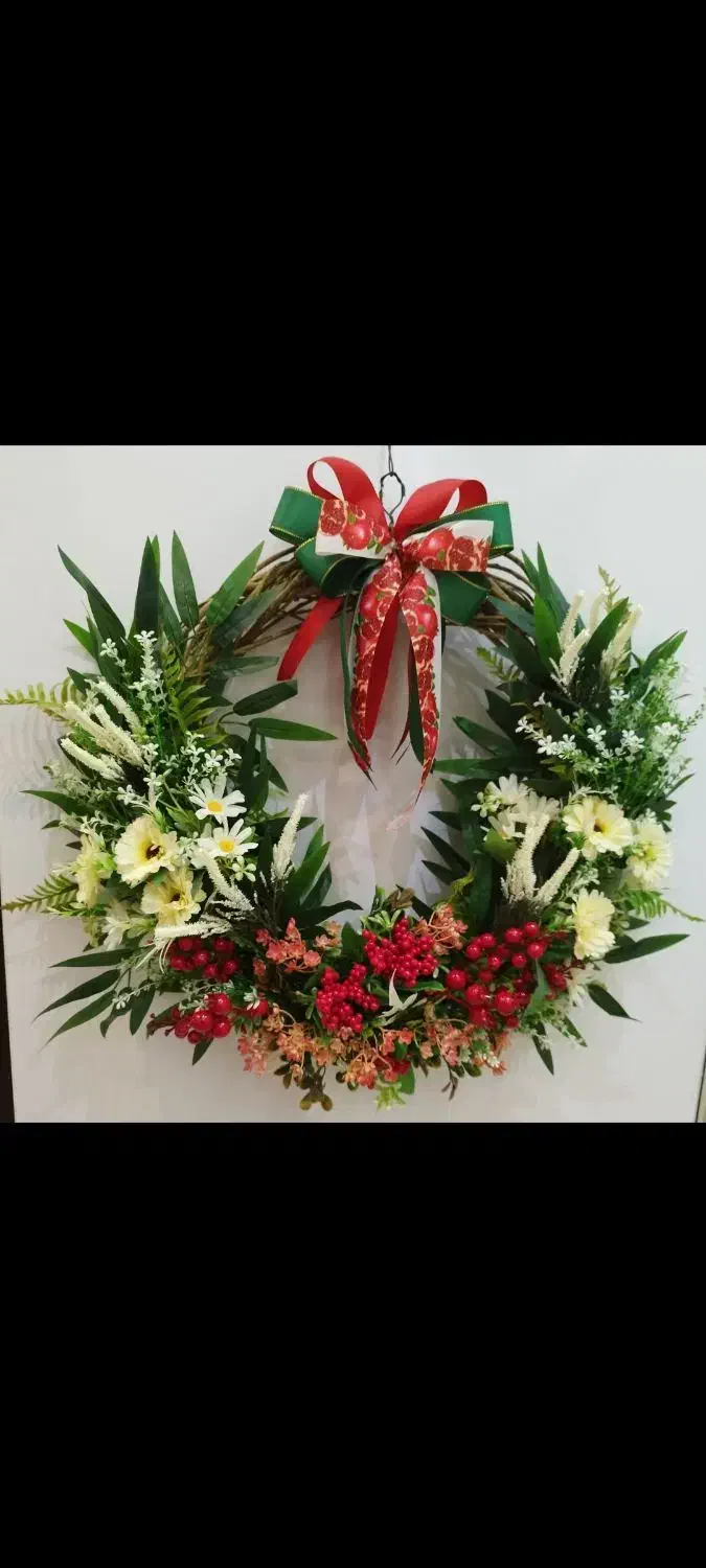 حلقههای گل وانار پشت دری|گل مصنوعی|شیراز, مبعث|دیوار