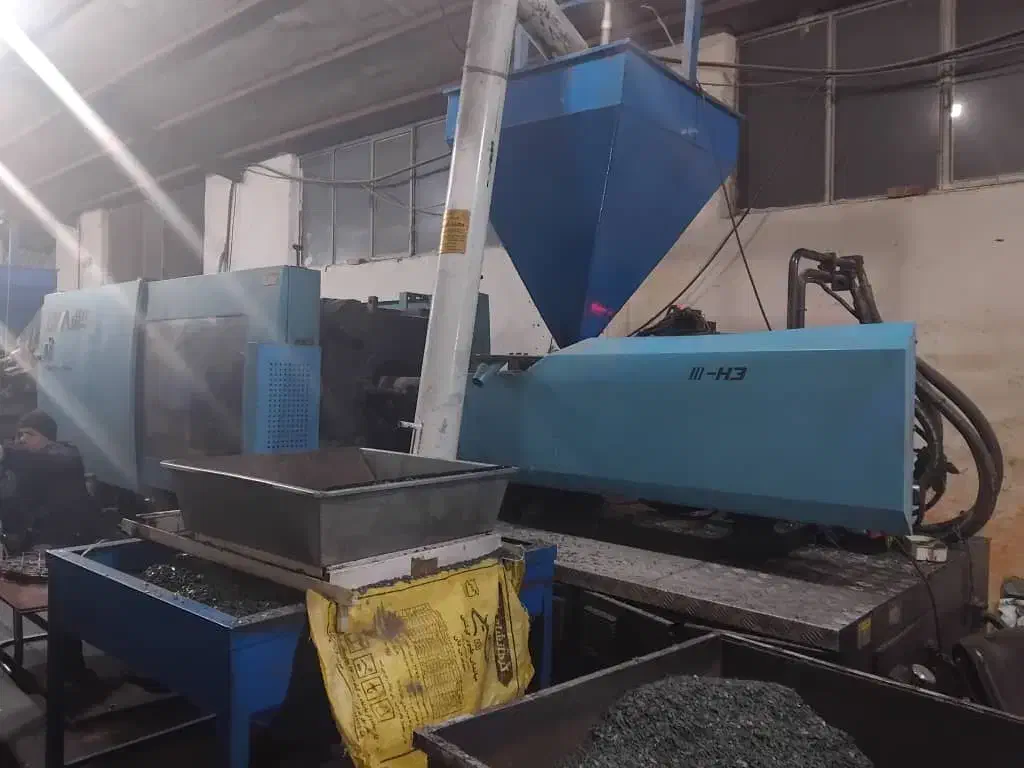 نیازمند نیروی کار مرد|استخدام صنعتی، فنی، مهندسی|نی‌ریز, |دیوار