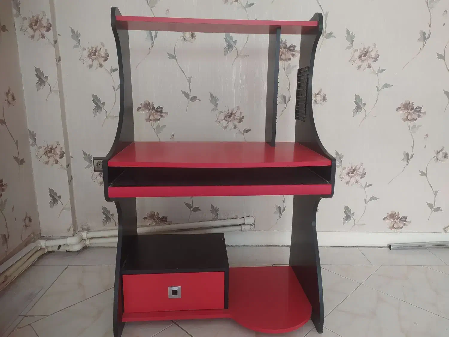 میز کامپیوتر و تحریر|میز تحریر و کامپیوتر|مشهد, نیروی هوایی|دیوار