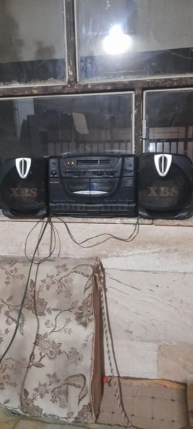 فروش رادیو ضبط قدیمی سالم روشن|کلکسیون و سرگرمی|تیران, |دیوار