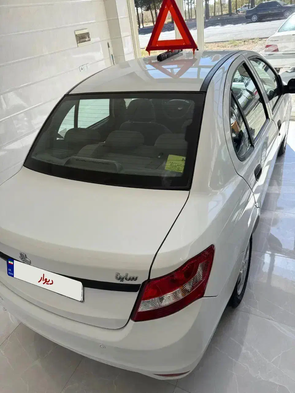 ساینا ۱۴۰۱ در حدصفر|خودرو سواری و وانت|تبریز, |دیوار