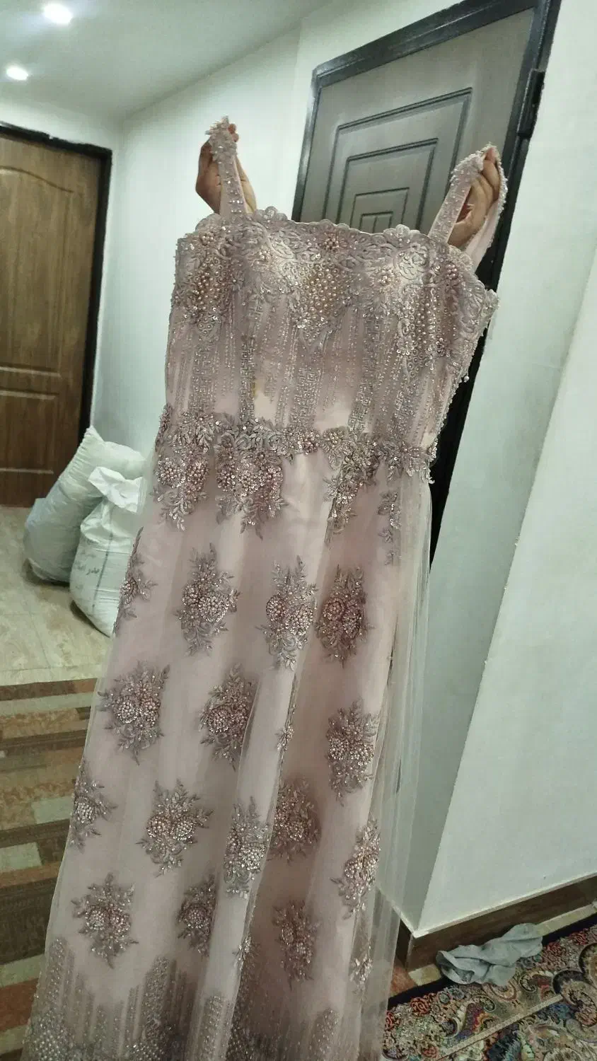 لباس مجلسی نگین دوری و مجنوق دوزی شده|لباس|رشت, لاکان|دیوار