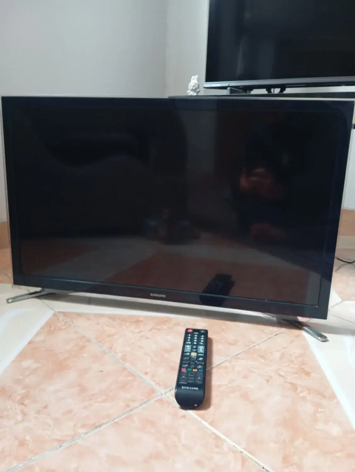 تلویزیون ال ای دی ۴۲اینچ سامسونگ|تلویزیون و پروژکتور|رشت, رشتیان|دیوار