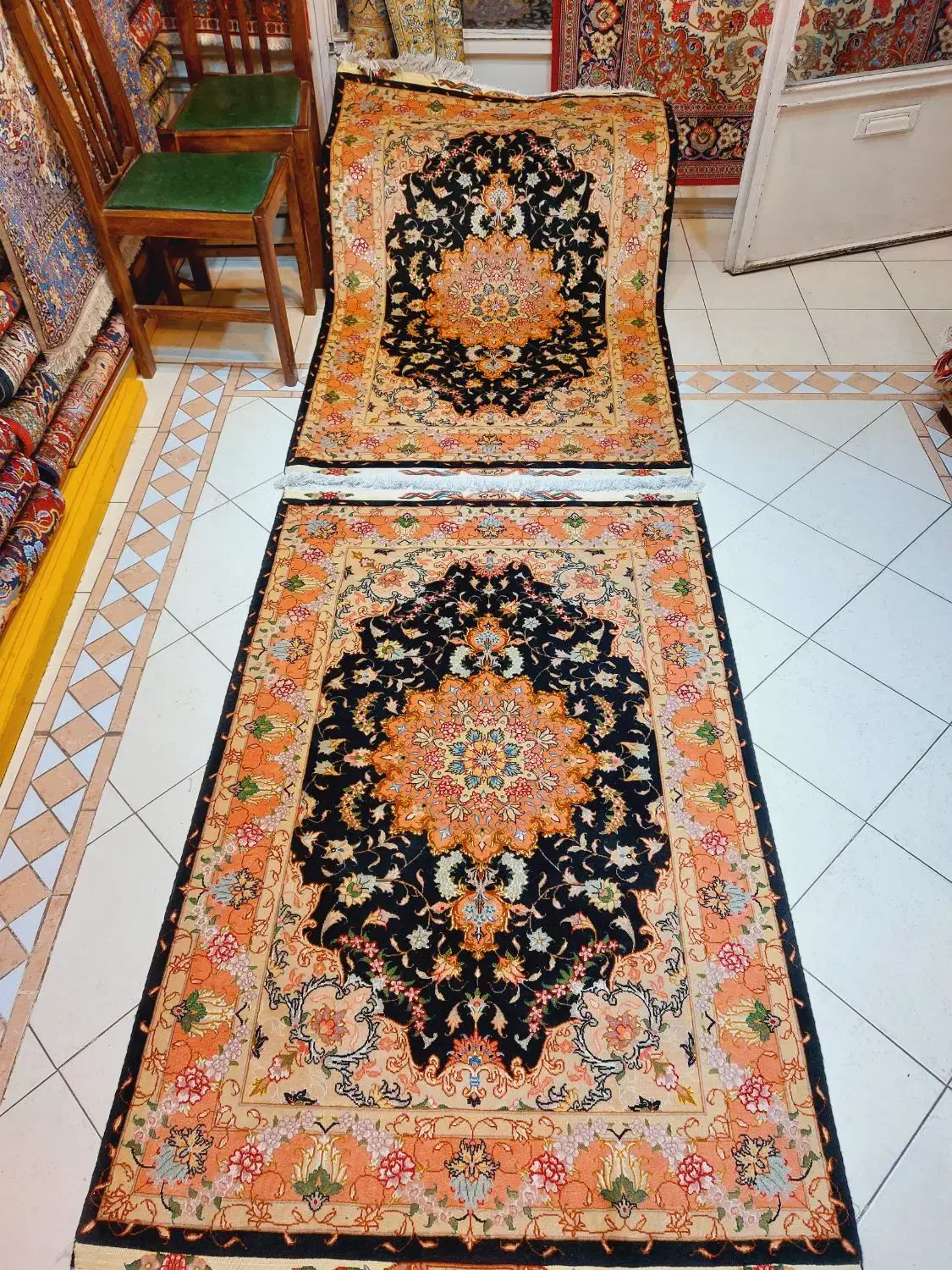 جفت زرع ونیم تبریز گل ابریشم زمینه مشکی ۵۰رج|فرش|تهران, امام خمینی|دیوار