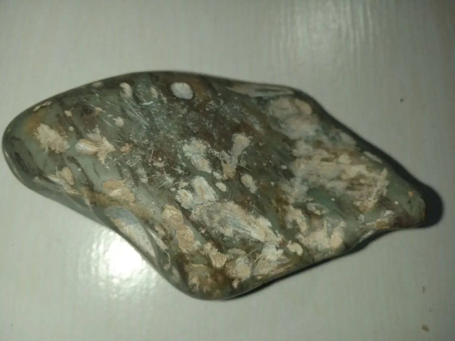 مشکوک به آسمانی|جواهرات|هشتگرد, فاز ۲ مهستان|دیوار