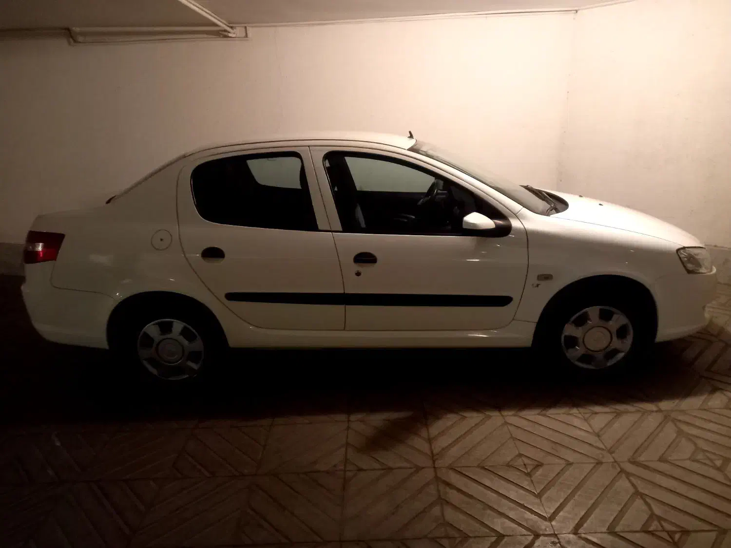 رانا ۹۸ سفید|خودرو سواری و وانت|تهران, آرژانتین|دیوار