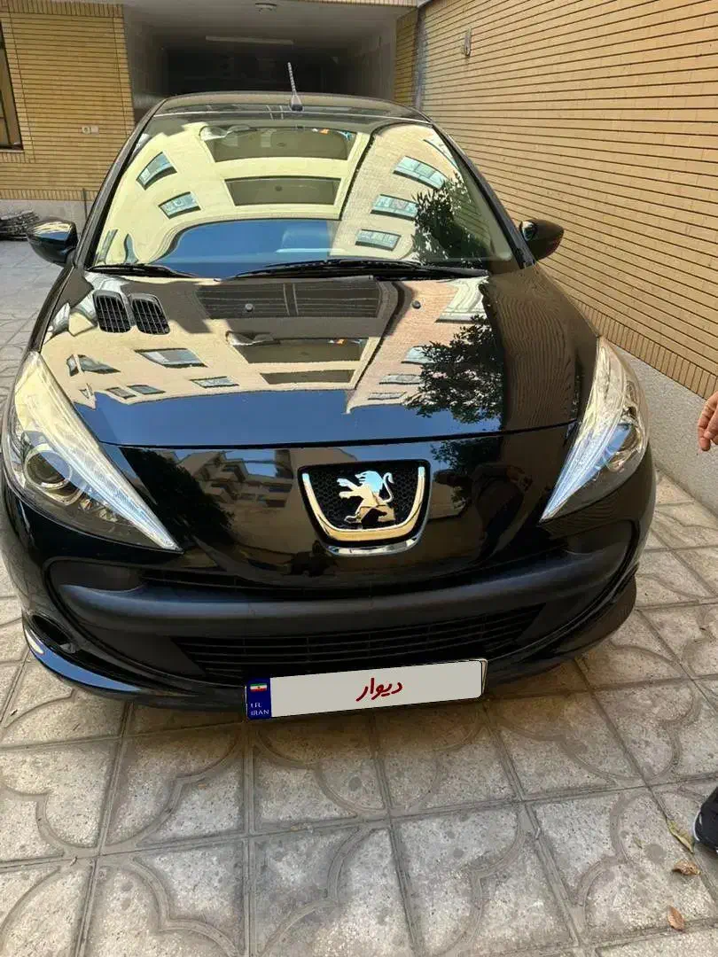 ۲۰۷  مدل ۹۷ مشکی|خودرو سواری و وانت|شیراز, شاه قلی بیگی|دیوار