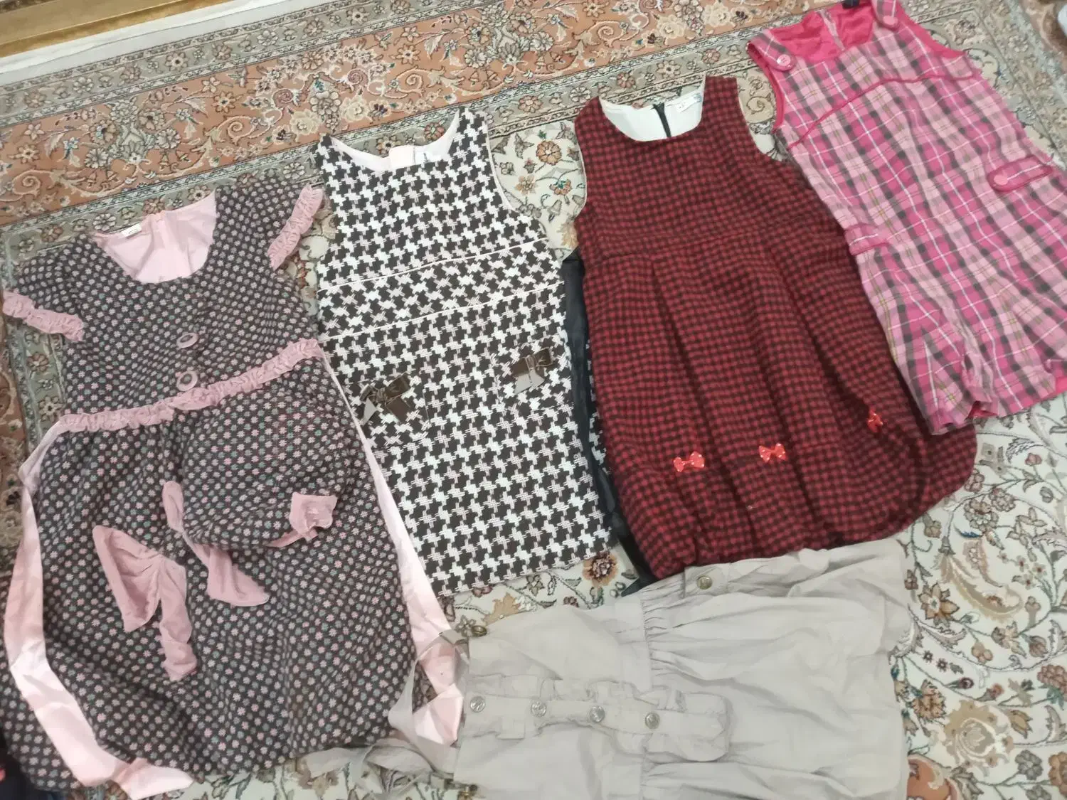 لباس بچگانه|کفش و لباس بچه|کرج, گوهردشت|دیوار