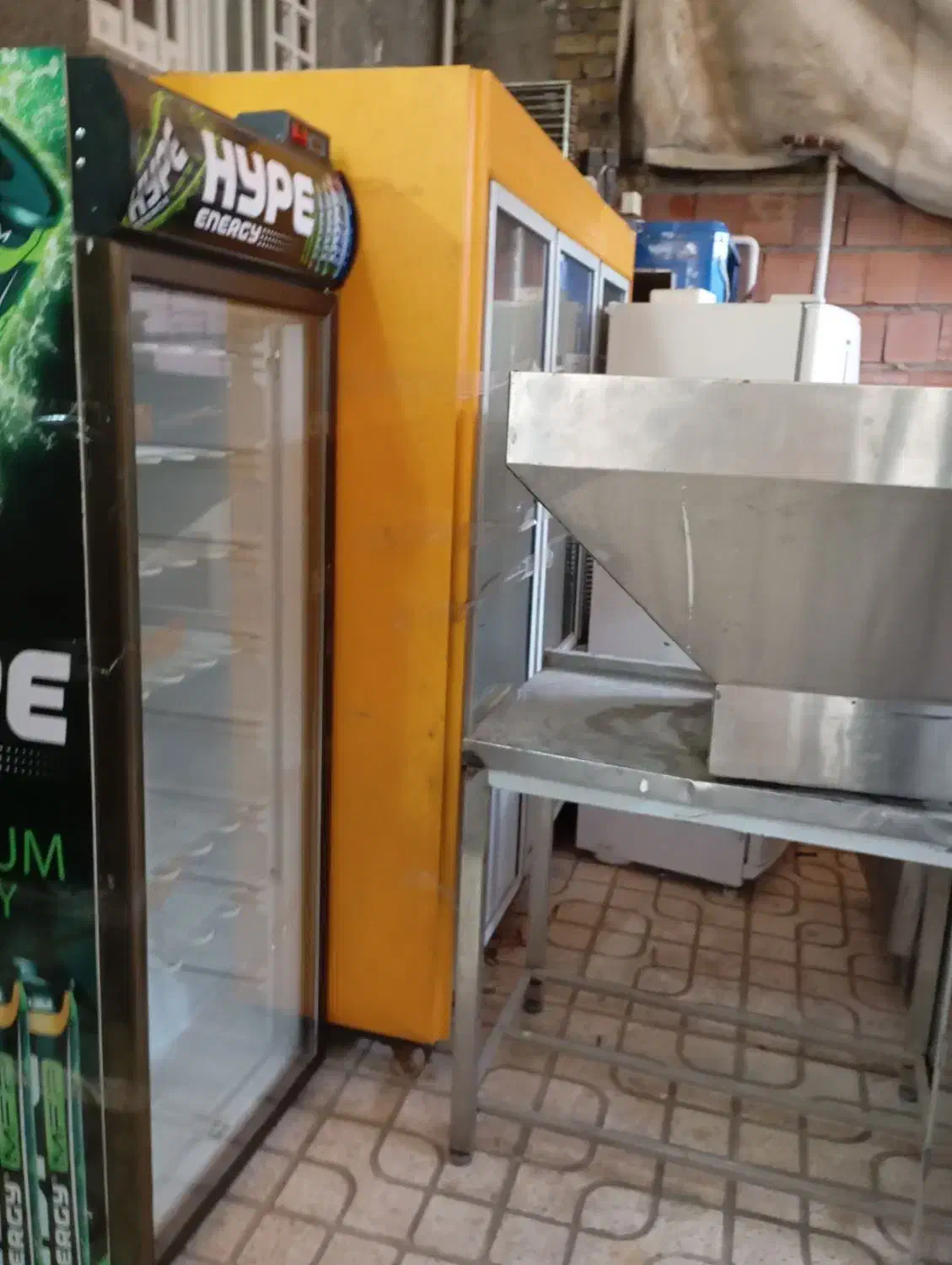 فرساندویچی گرم کن|کافی‌شاپ و رستوران|کرمان, |دیوار