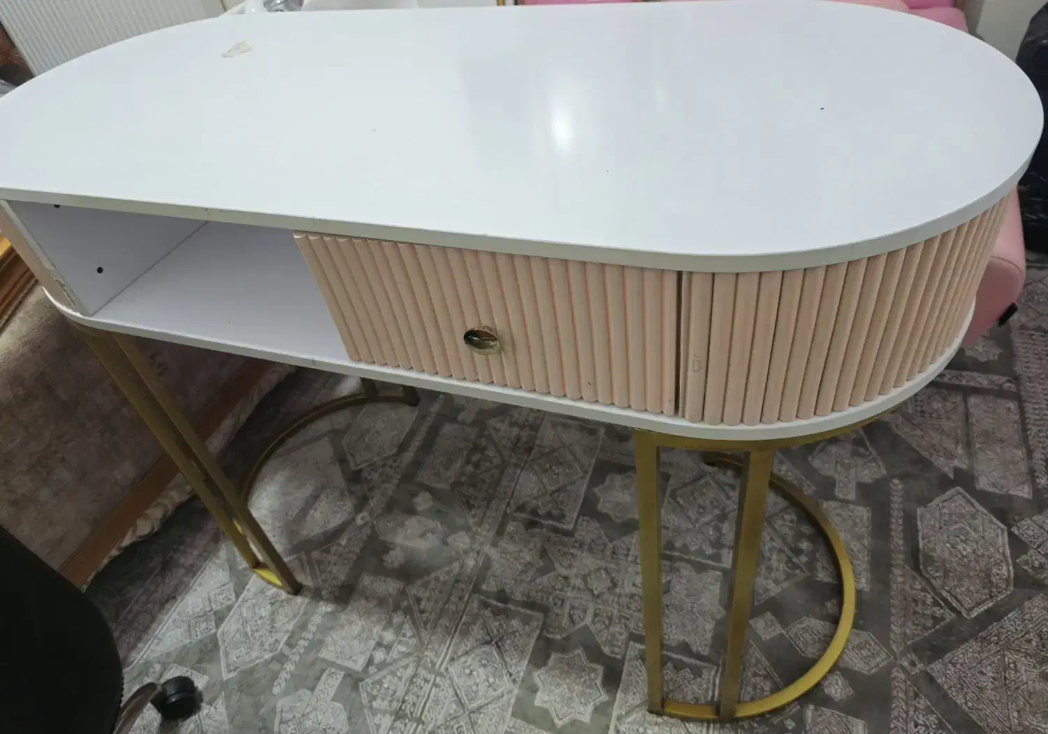 وسایل سالن|آرایشگاه و سالنهای زیبایی|شاهینشهر, عطار|دیوار