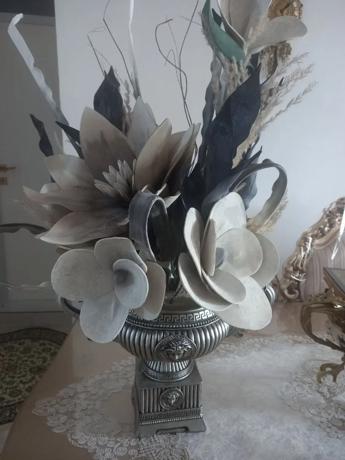 گلدان ورساچه|گل مصنوعی|سلماس, |دیوار