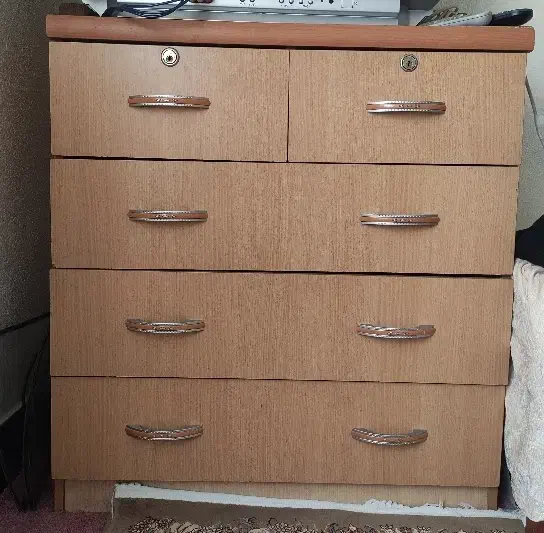 دراور چهار کشور|جاکفشی، کمد، دراور|شاهین‌شهر, عطار|دیوار