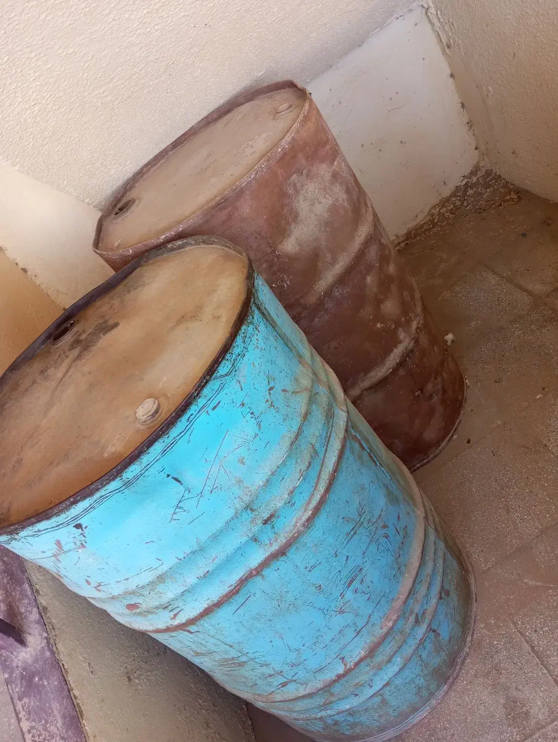 بشکه ۲۲۰لیتری فلزی سالم فروشی|عمده‌فروشی|خاش, |دیوار