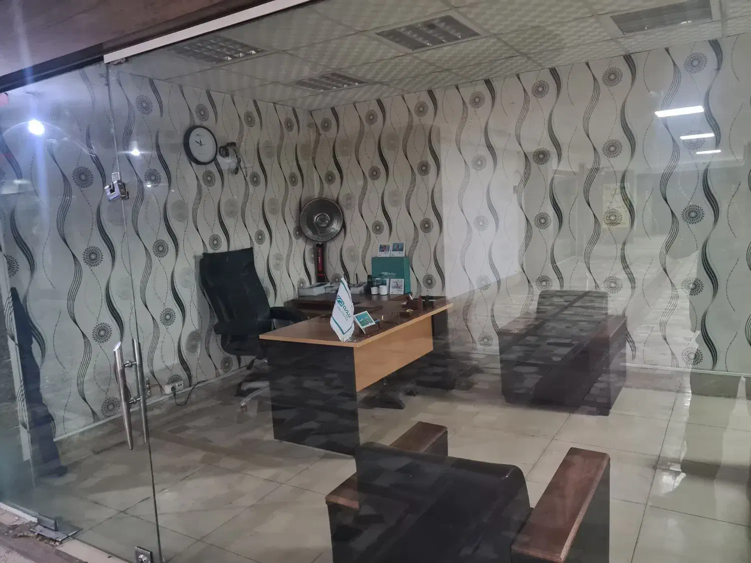 مغازه ۱۸ متری بازار بزرگ ولیعصر|اجارهٔ مغازه و غرفه|تهران, شهرک ولیعصر جنوبی|دیوار