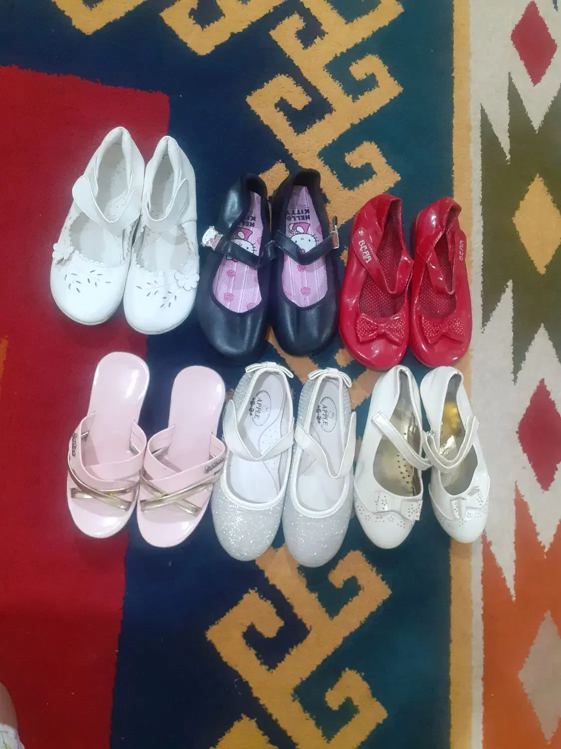 کفش دخترانه|کفش و لباس بچه|شیراز, گچی|دیوار