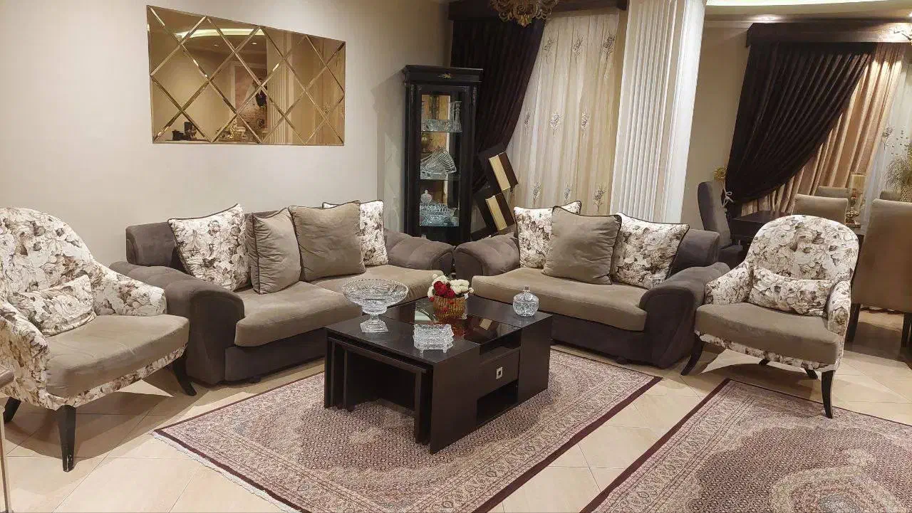 مبل درحد نو به همراه بوفه|مبلمان خانگی و میز عسلی|رشت, لاکانی|دیوار