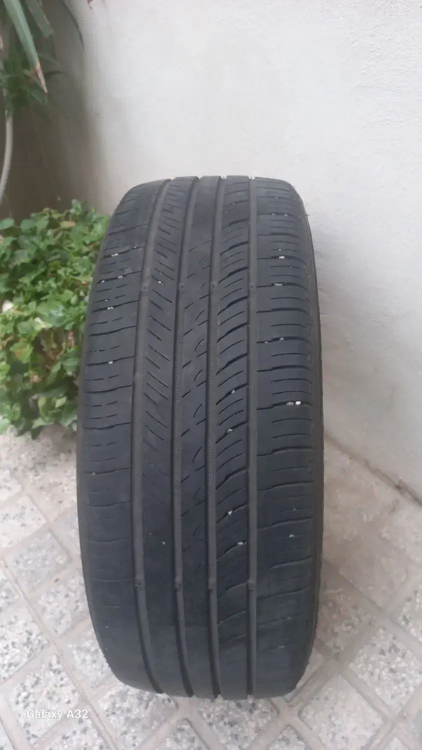 لاستیک کارکرده کره ای قابل استفاده|قطعات یدکی و لوازم جانبی|ری, سیزده آبان|دیوار