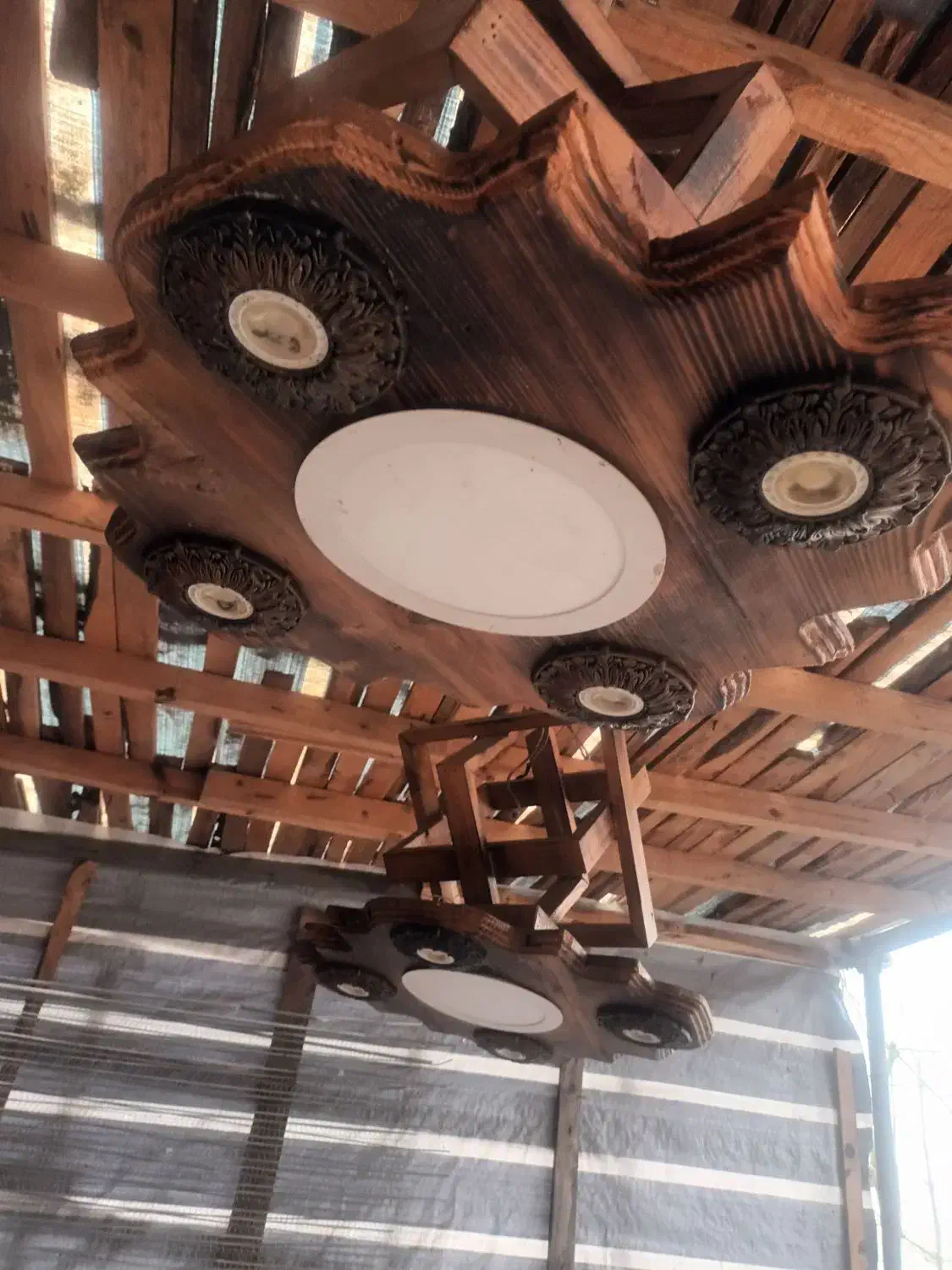 لوستر چوبی|لوستر و چراغ آویز|سنگر, |دیوار