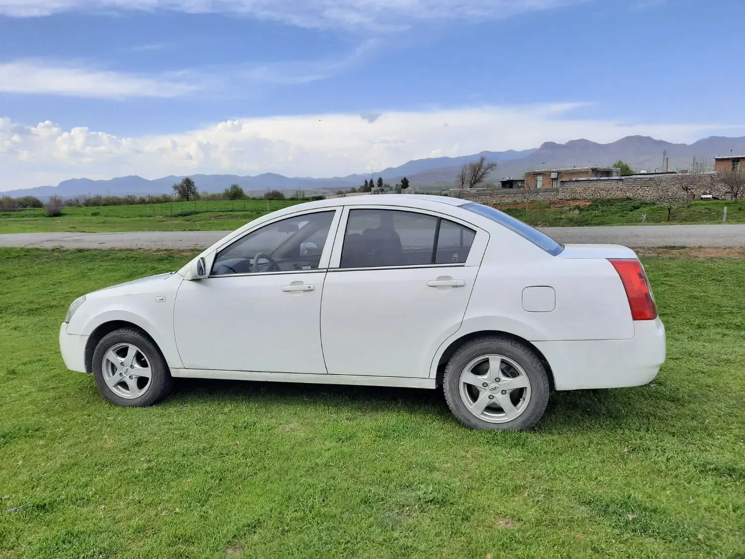 ام وی ام ۵۳۰مدل ۹۵|خودرو سواری و وانت|کرمانشاه, |دیوار