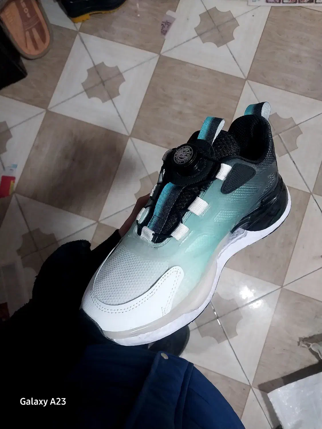 کتونی مردونه|کیف، کفش، کمربند|تولم شهر, |دیوار