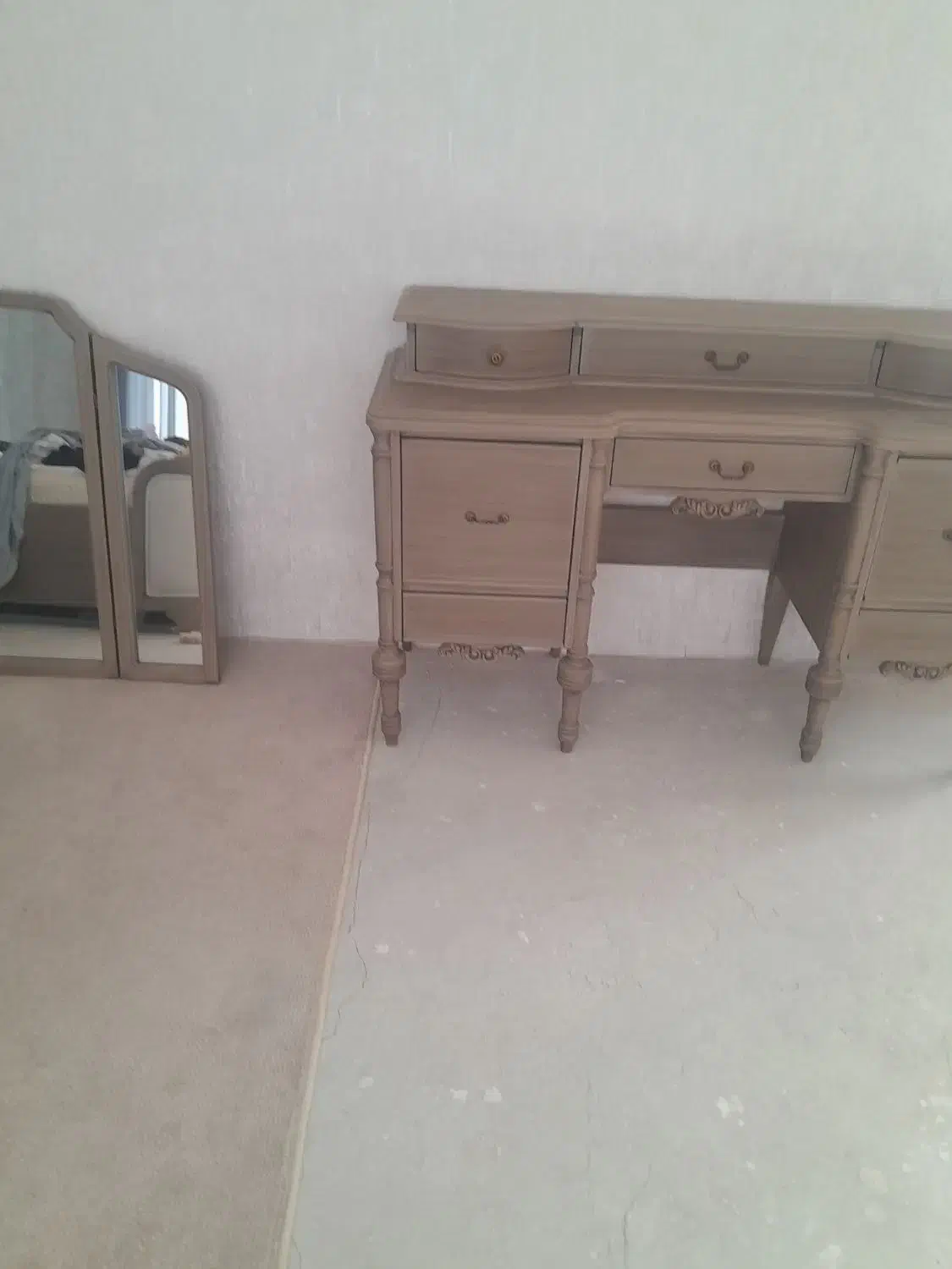 تخت خواب با دشک میز دراور|تخت و سرویس خواب|لالجین, |دیوار