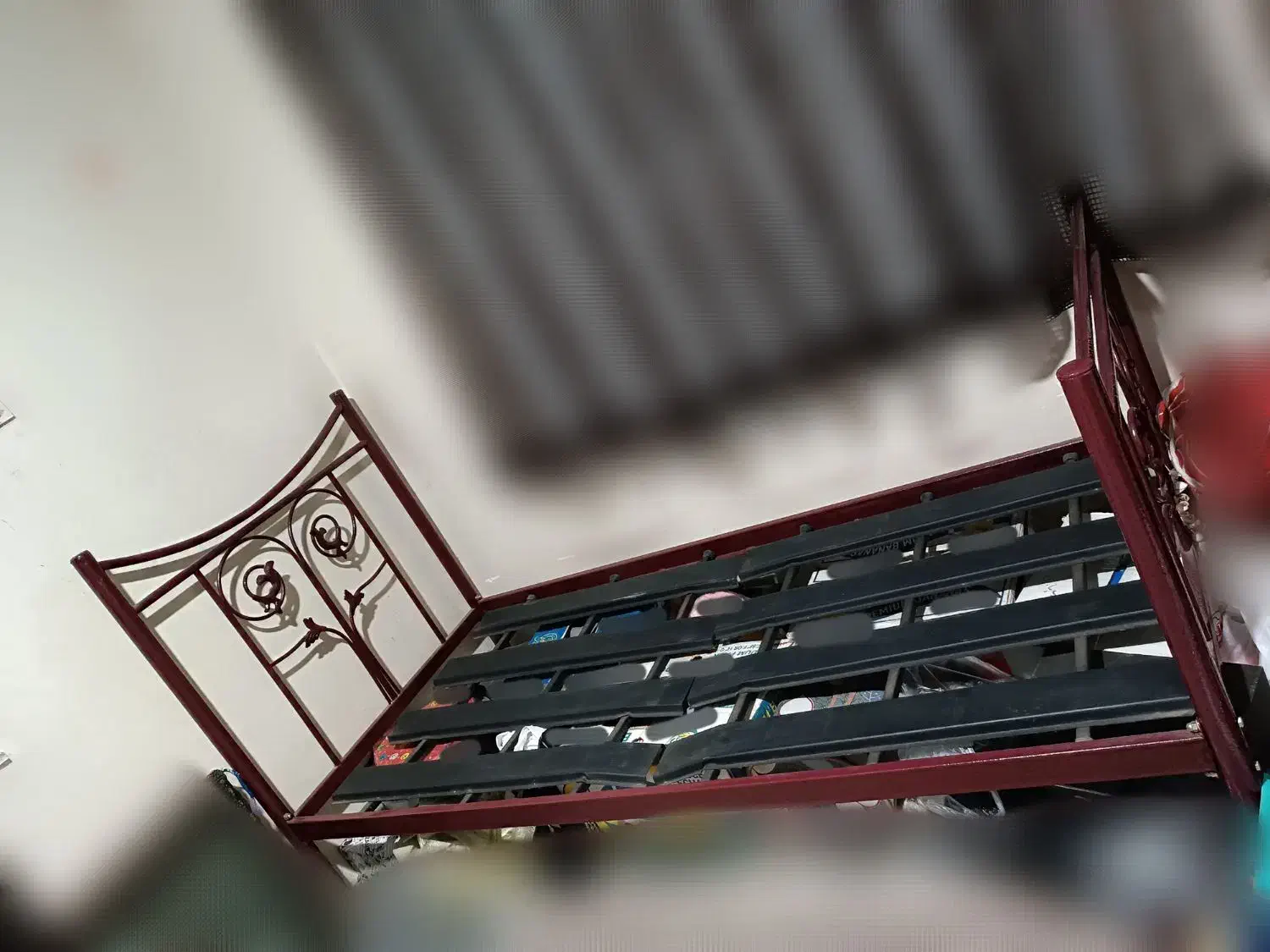 تخت فلزی تک نفره با کفی فلزی|تخت و سرویس خواب|لنگرود, |دیوار