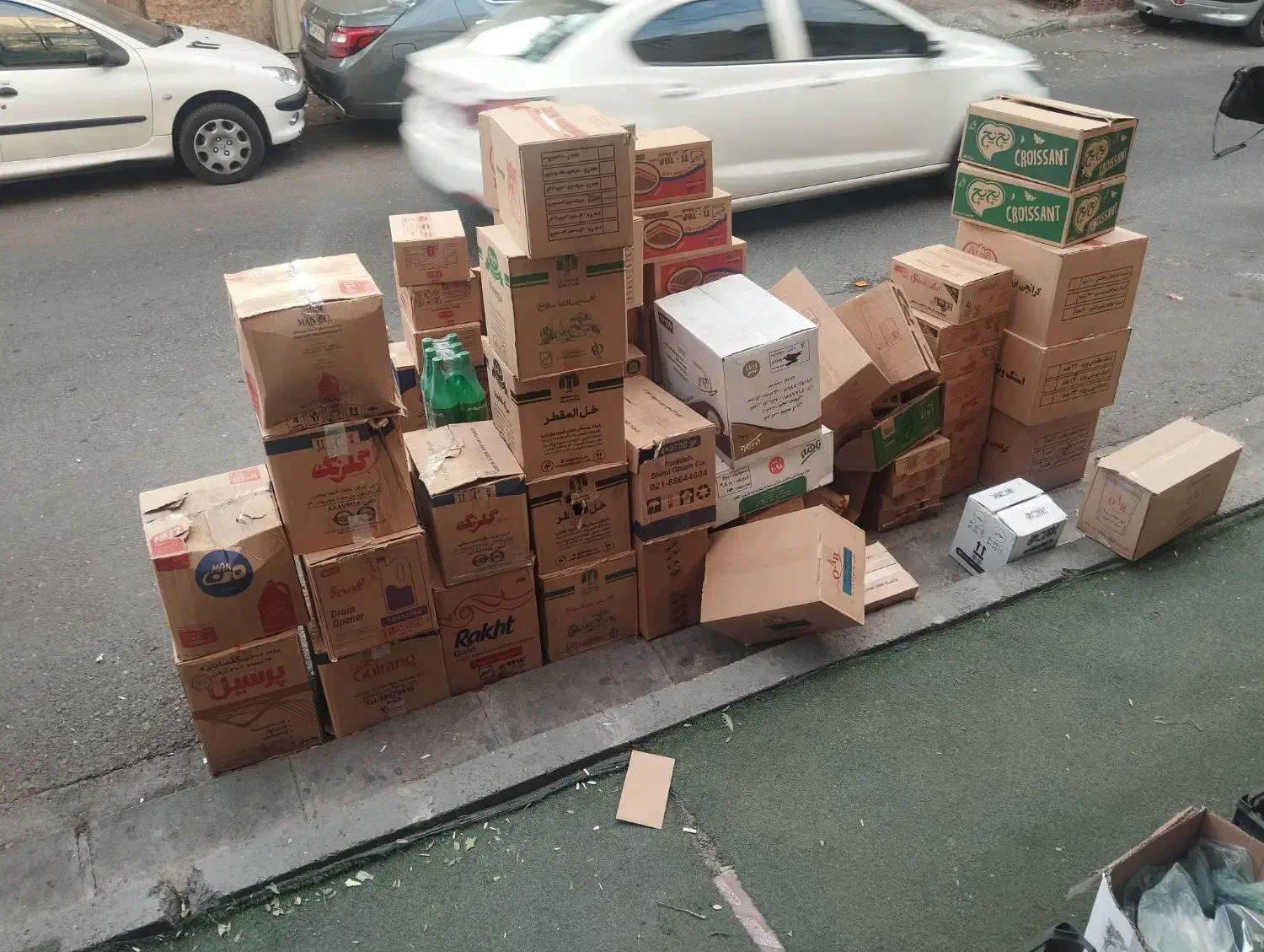 به یک همکار جهت کار در سوپر مارکت نیازمندیم|استخدام خدمات فروشگاه و رستوران|کرج, گوهردشت|دیوار