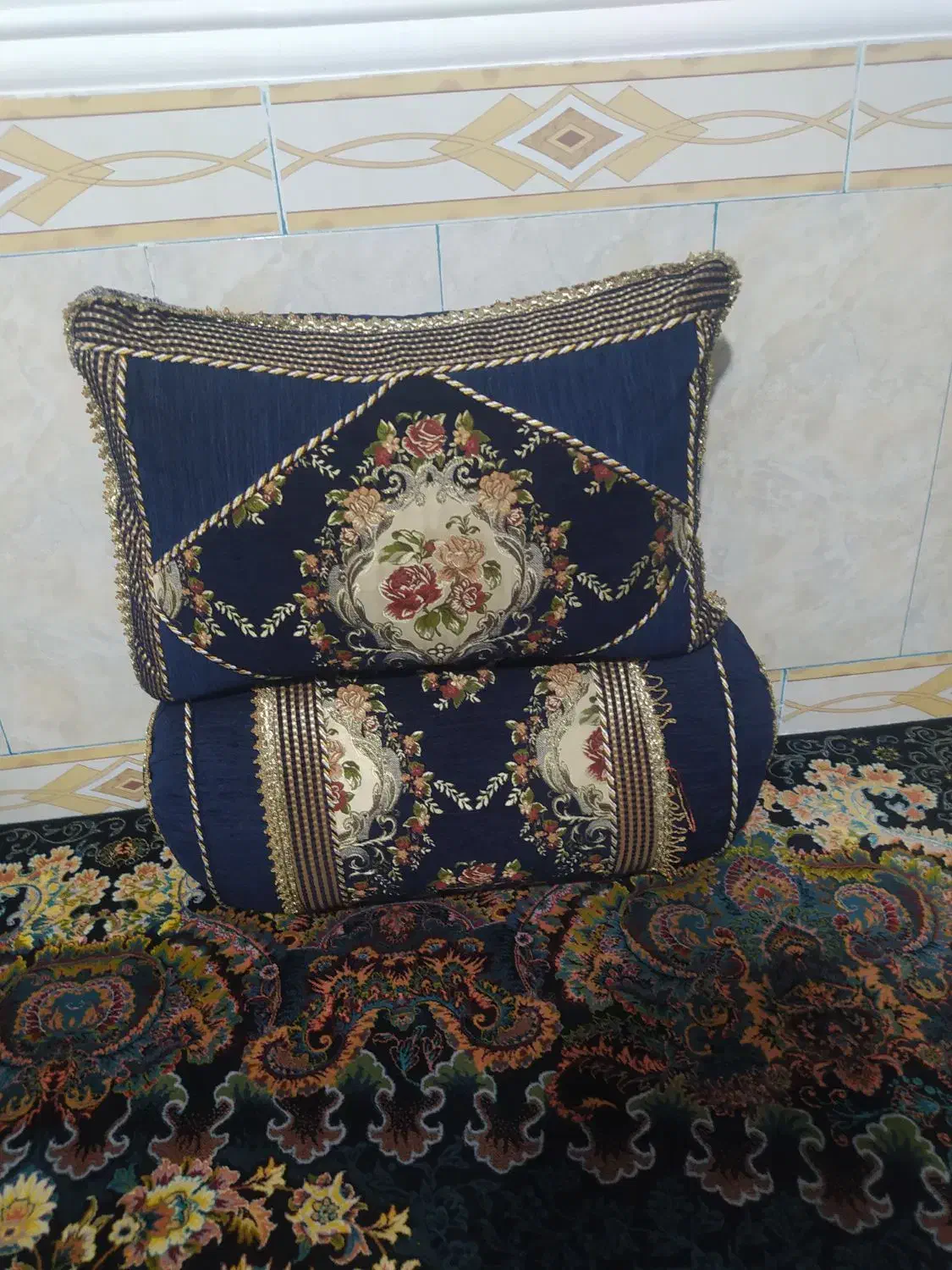 بالشت|پشتی|یاسوج, |دیوار