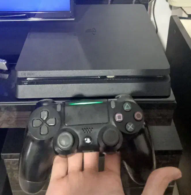 ps4 اسلیم همراه پلاس و بازی قانونی|کنسول، بازی ویدئویی و آنلاین|رشت, گلسار|دیوار