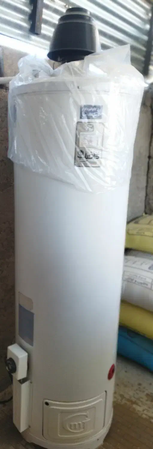 آبگرمکن .بخاطر نصب کابینت مجبور به تعویض شده|آبگرمکن، پکیج، شوفاژ|فسا, |دیوار