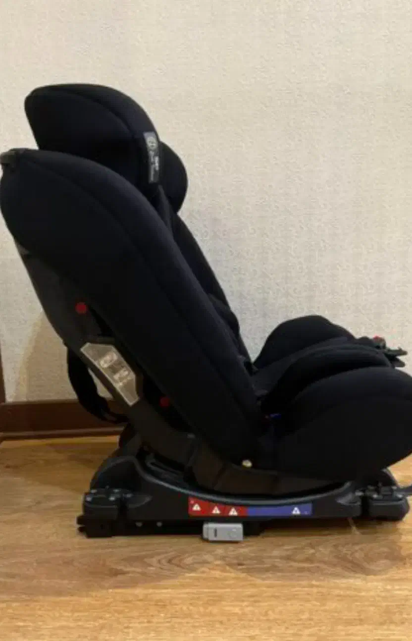 صندلی ماشین کودک برند دلیجان مدل هوبر نو|تخت و صندلی بچه|درگزین, |دیوار