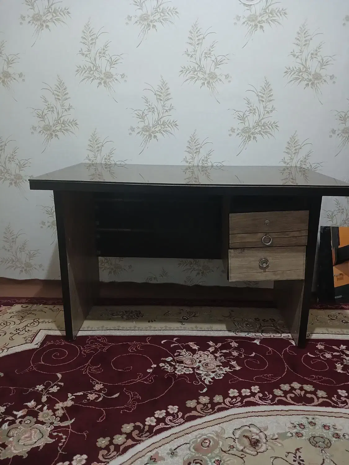 میز تحریر|میز تحریر و کامپیوتر|قزوین, |دیوار