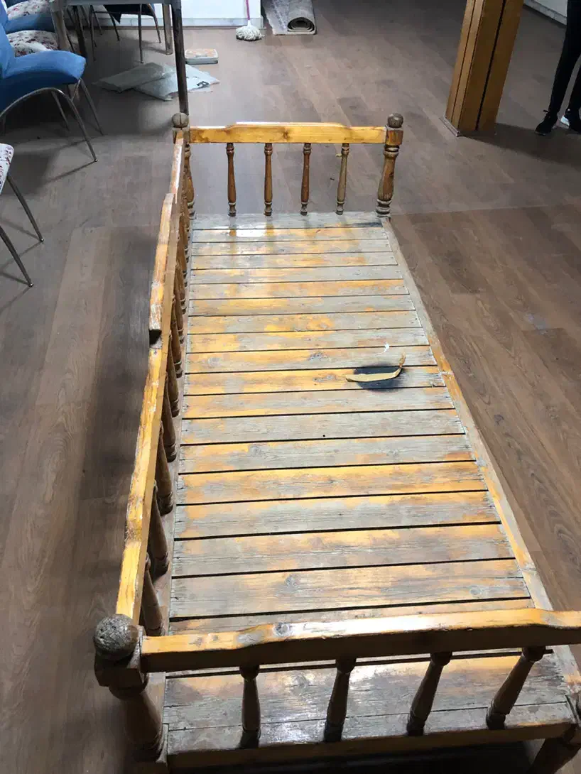 تخت چوبی سنتی سالم|کافی‌شاپ و رستوران|تهران, پاسداران|دیوار