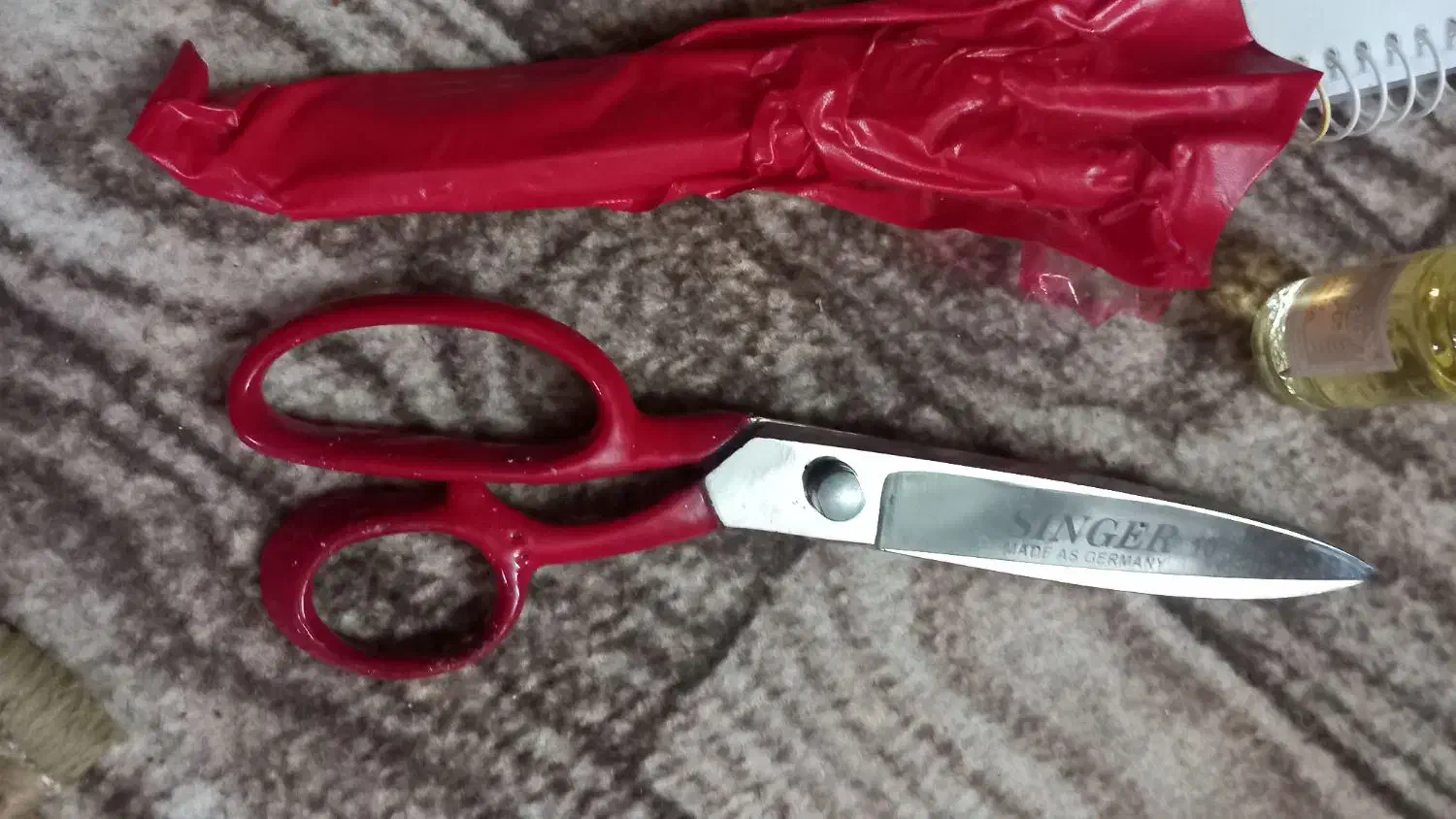 قیچی قدیمی سینگر المانی ۱۰ اینچ کاملا نو|کلکسیون اشیاء عتیقه|لاهیجان, انقلاب|دیوار