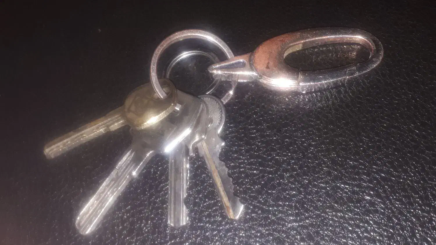 دسته کلید|اشیا|کوهدشت, |دیوار