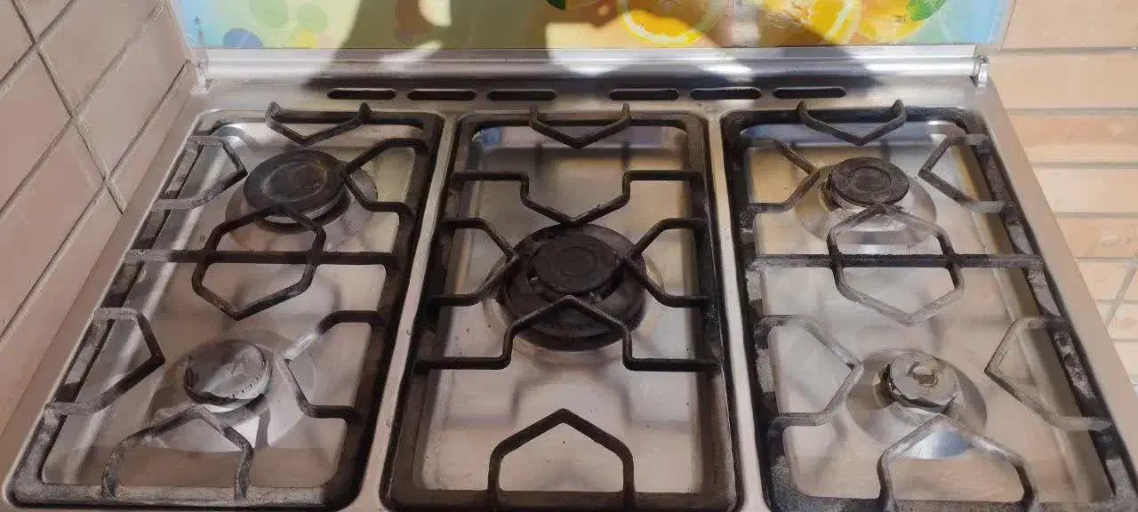 اجاق گاز پنج شعله فر دار تمیز و سالم|اجاق گاز و لوازم برقی پخت‌وپز|داران, |دیوار