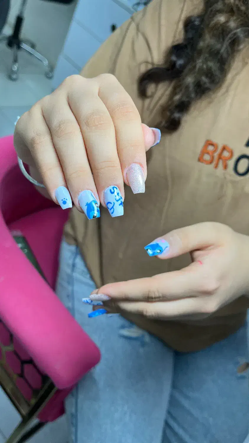 کاشت تخصصی ناخن|خدمات آرایشگری و زیبایی|مشهد, ولیعصر (شهرک غرب)|دیوار