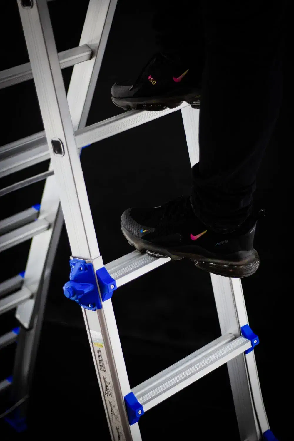 نردبان تلسکوپی|ابزارآلات|کرج, شهرک صدف|دیوار