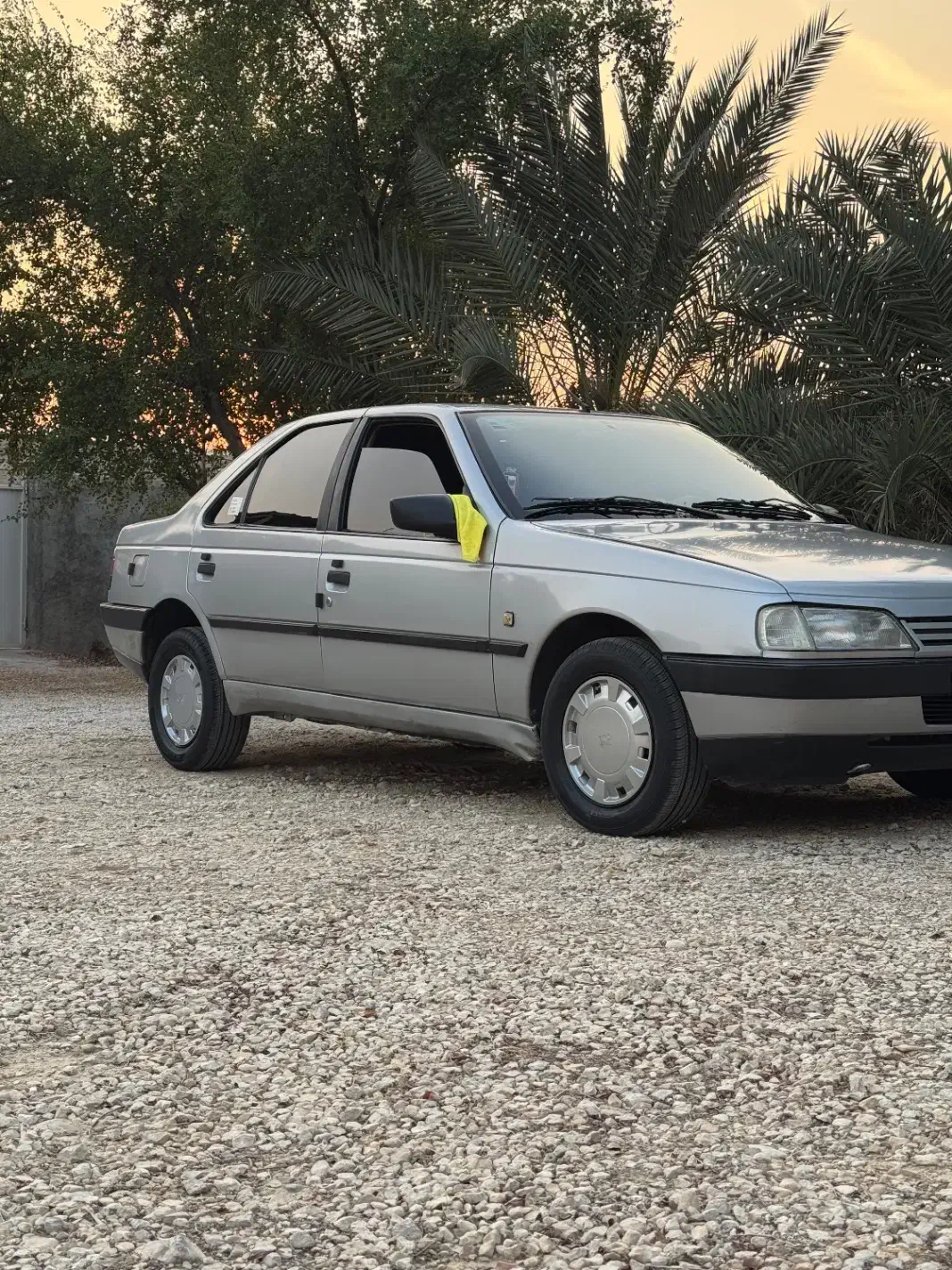 405مدل۹۳|خودرو سواری و وانت|شیراز, کوشک میدان|دیوار