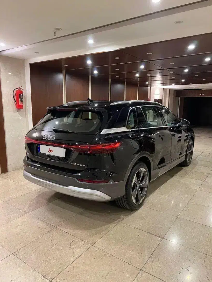 آئودی Q5 مشکی تیپ ۳ مدل ۲۰۲۴|خودرو سواری و وانت|مشهد, ملکآباد|دیوار