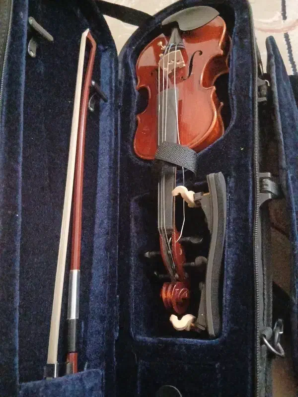 ویولون دست ساز یک چهارم|ویولن|یزد, |دیوار