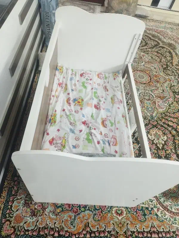 تخت بچگانه در حد|تخت و صندلی بچه|پاکدشت, پاکدشت (مامازند)|دیوار