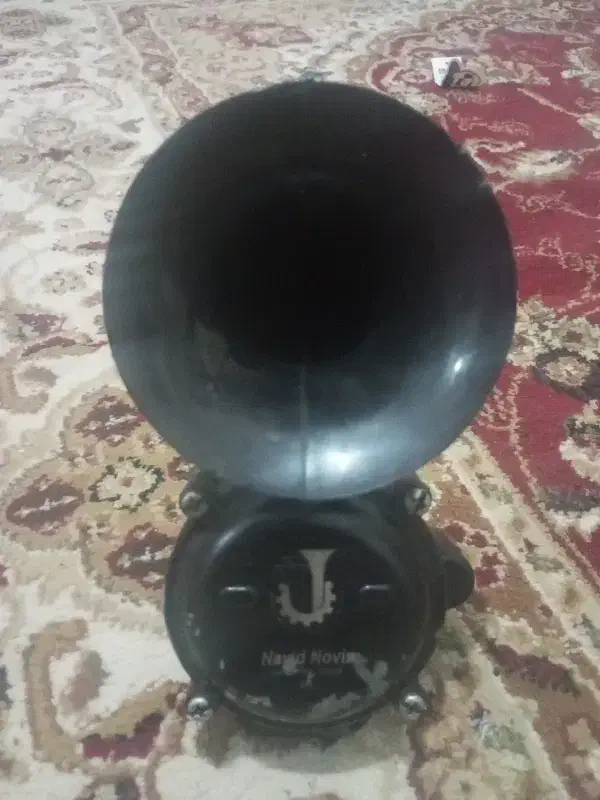 جابجایی|سازهای بادی|مشهد, پنجتن|دیوار