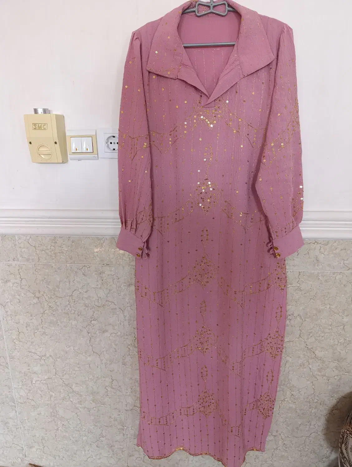 دوخت لباس|لباس|بندر کنگان, |دیوار