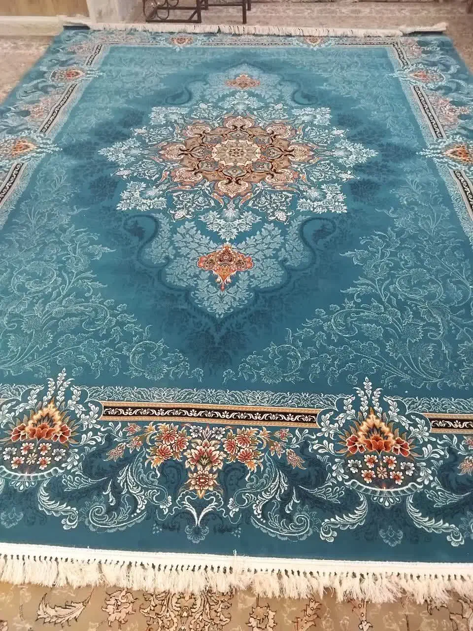 فرش فوق زیبا مقرون به صرفه|فرش|اردستان, |دیوار