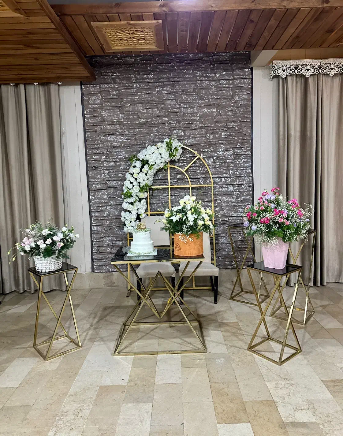 برگزاری مراسم دربهترین لوکیشن شیراز|خدمات پذیرایی، مراسم|شیراز, شهرک گلشن|دیوار